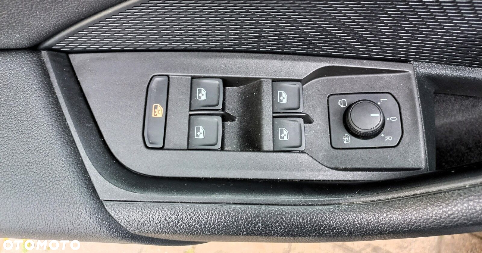 Skoda Octavia 2.0 TDI Ambition DSG - 23