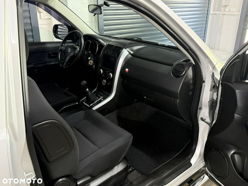Suzuki Grand Vitara - 16