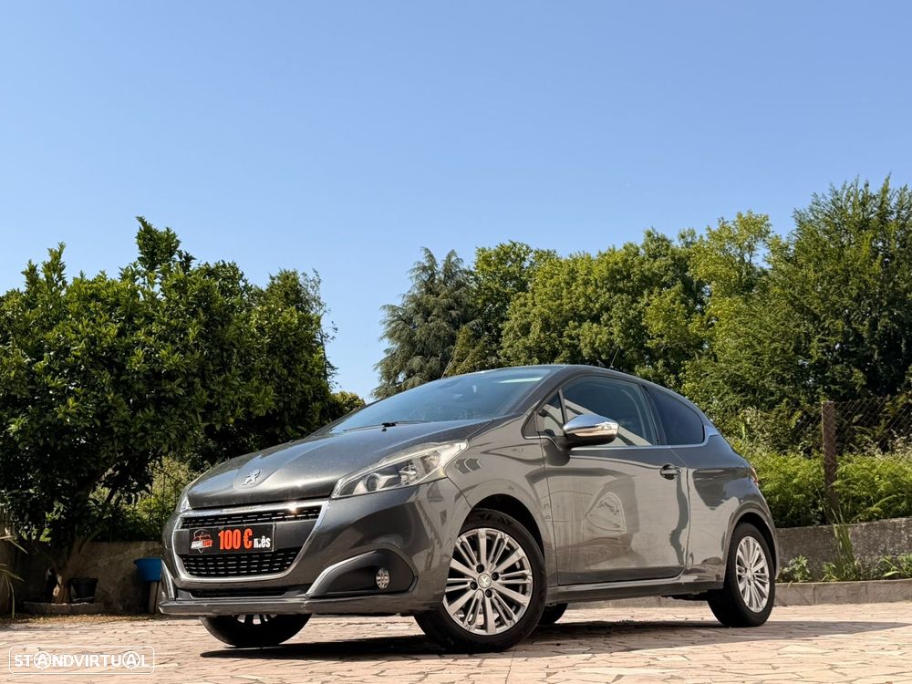 Peugeot 208 1.2 PureTech Allure - 36