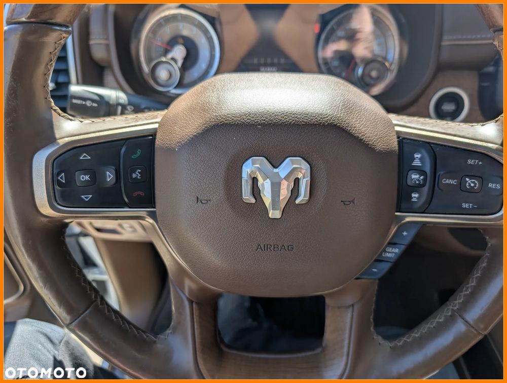 RAM 1500 Crew Cab Longhorn - 29