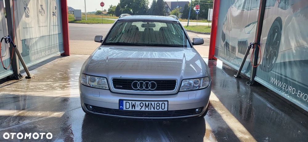 Audi A4 Avant 2.4 Quattro - 1