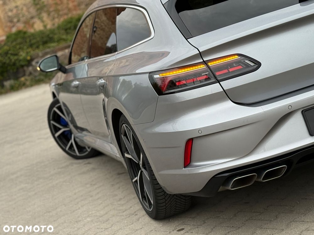 Volkswagen Arteon 2.0 TSI 4Motion R DSG - 11