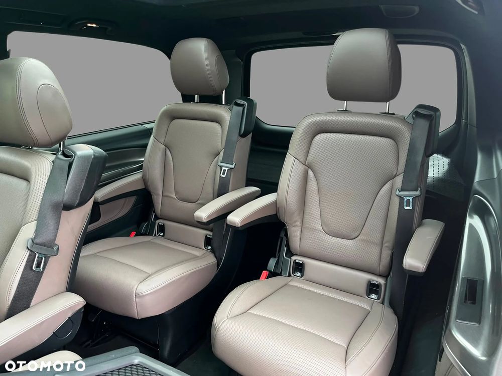 Mercedes-Benz Klasa V 300 d 4-Matic 9G-Tronic Exclusive (d³ugi) - 11