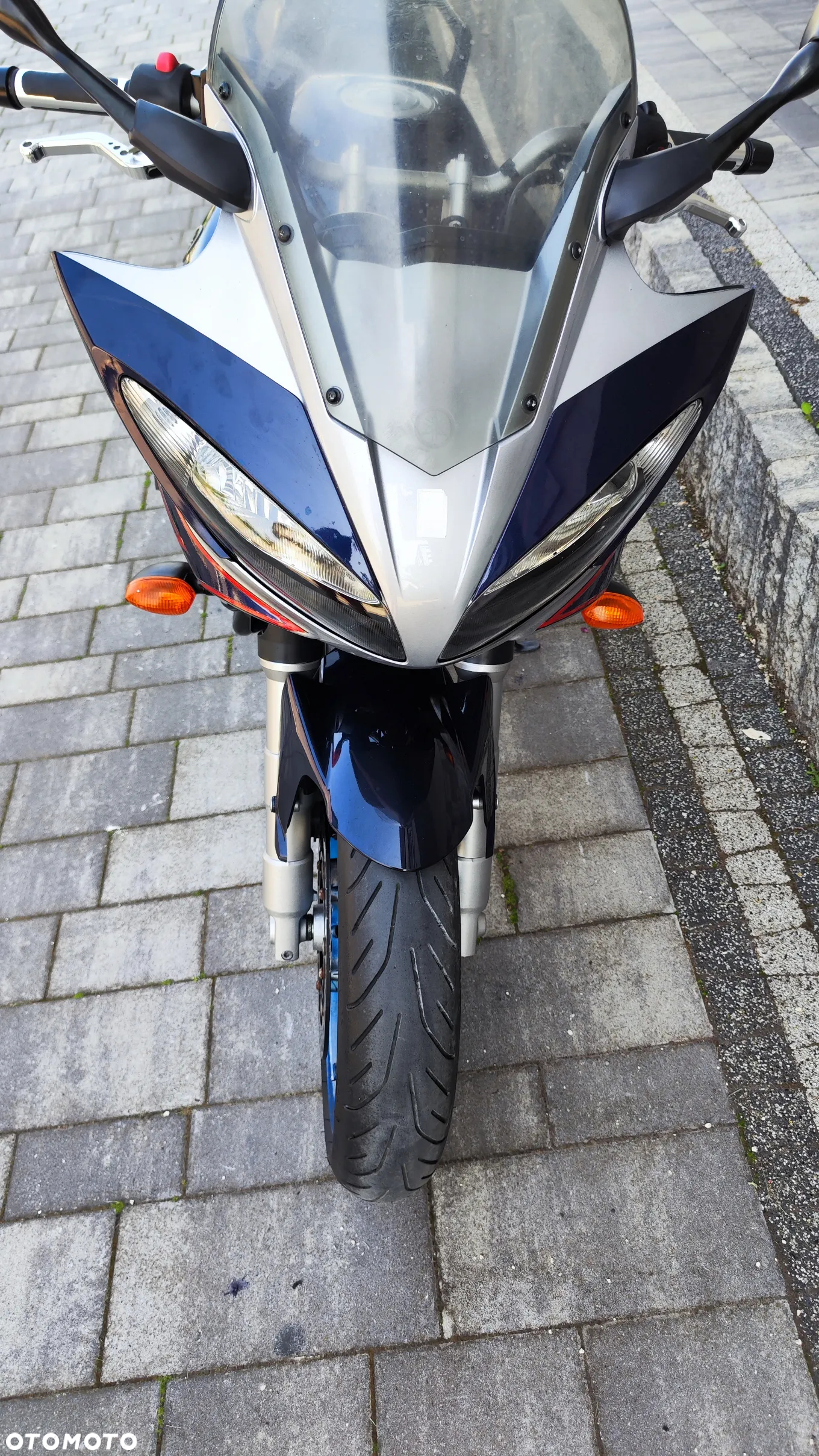 Yamaha FZS - 18