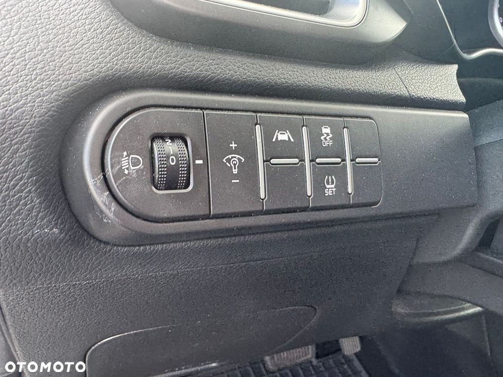 Kia Ceed 1.5 T-GDI M DCT - 19