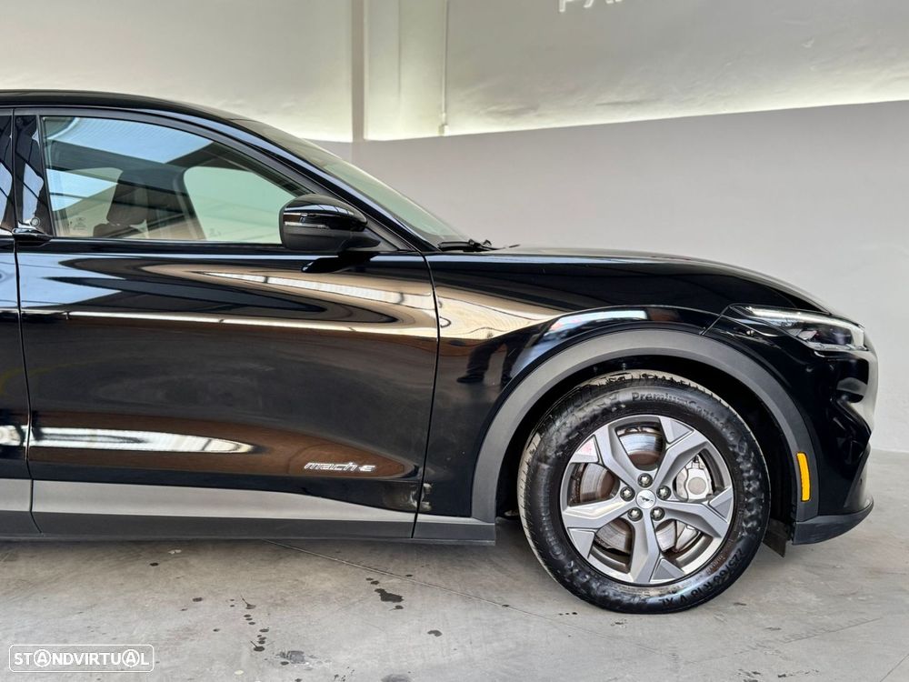 Ford Mustang Mach-E 72.6 kWh Base - 10