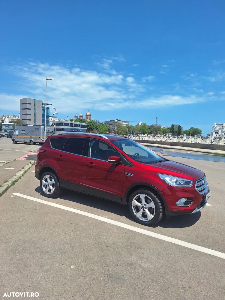Ford Kuga - 1