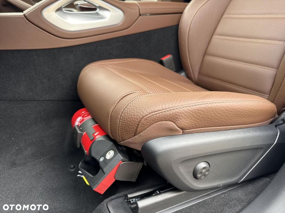 Mercedes-Benz GLE - 12