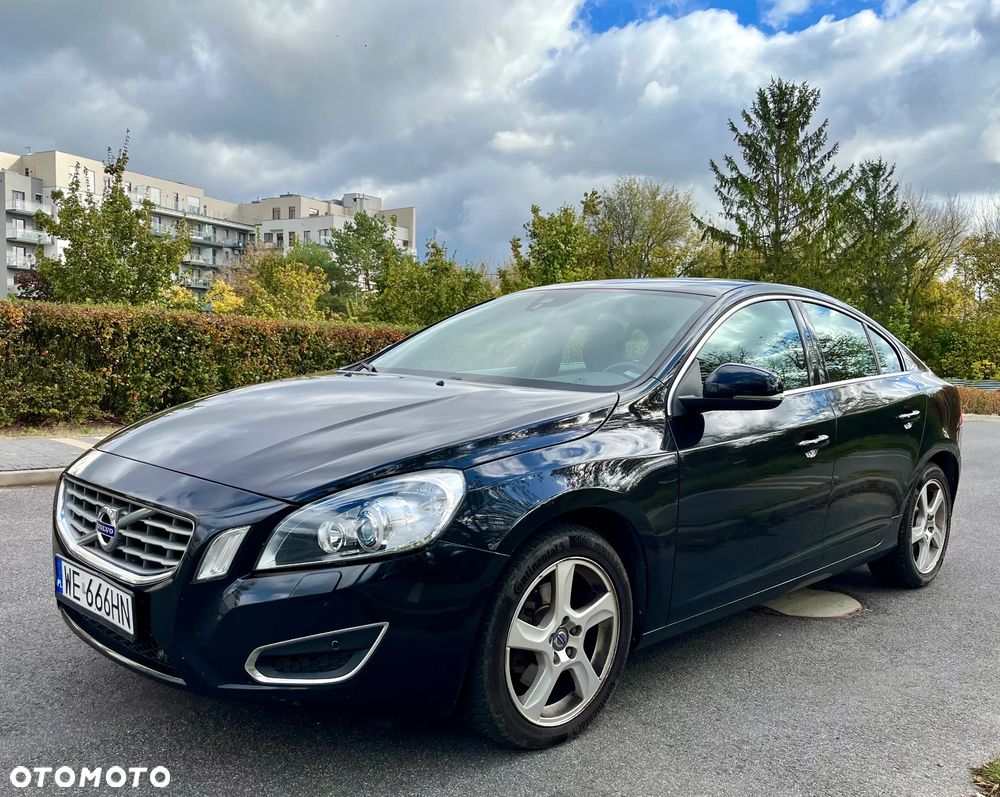Volvo S60 D3 Geartronic Summum - 3