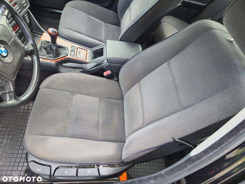 BMW Seria 5 523i - 20