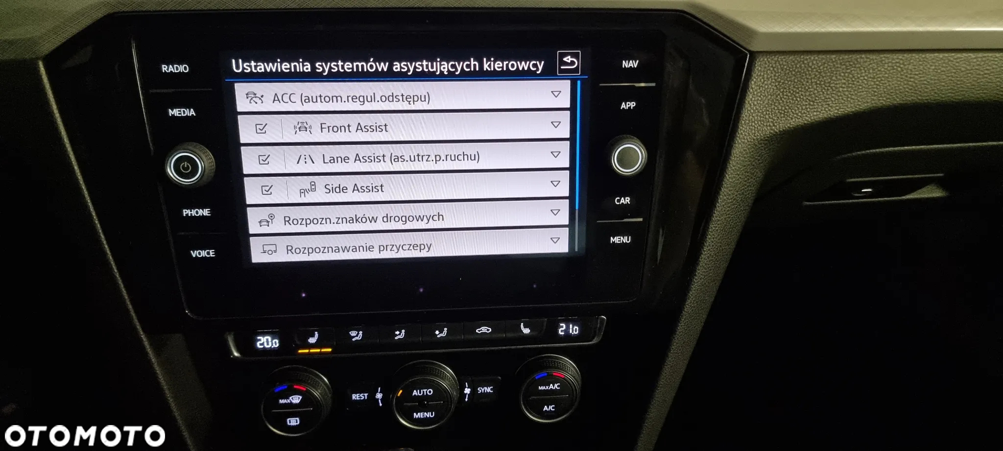 Volkswagen Passat 2.0 TSI Elegance DSG - 26