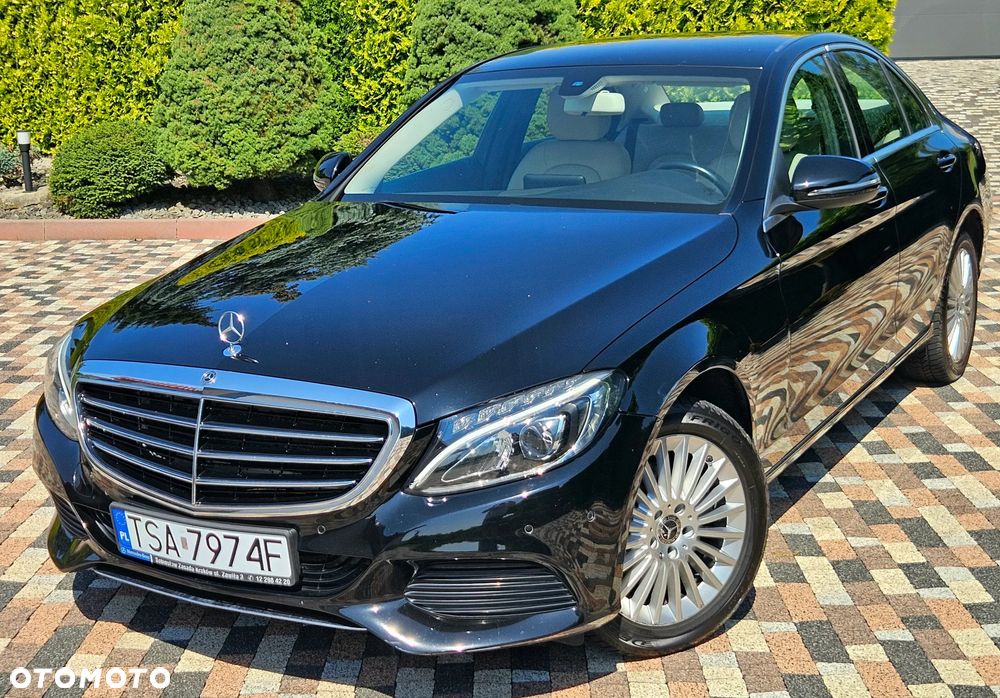 Mercedes-Benz Klasa C 200 4-Matic 9G-TRONIC - 40