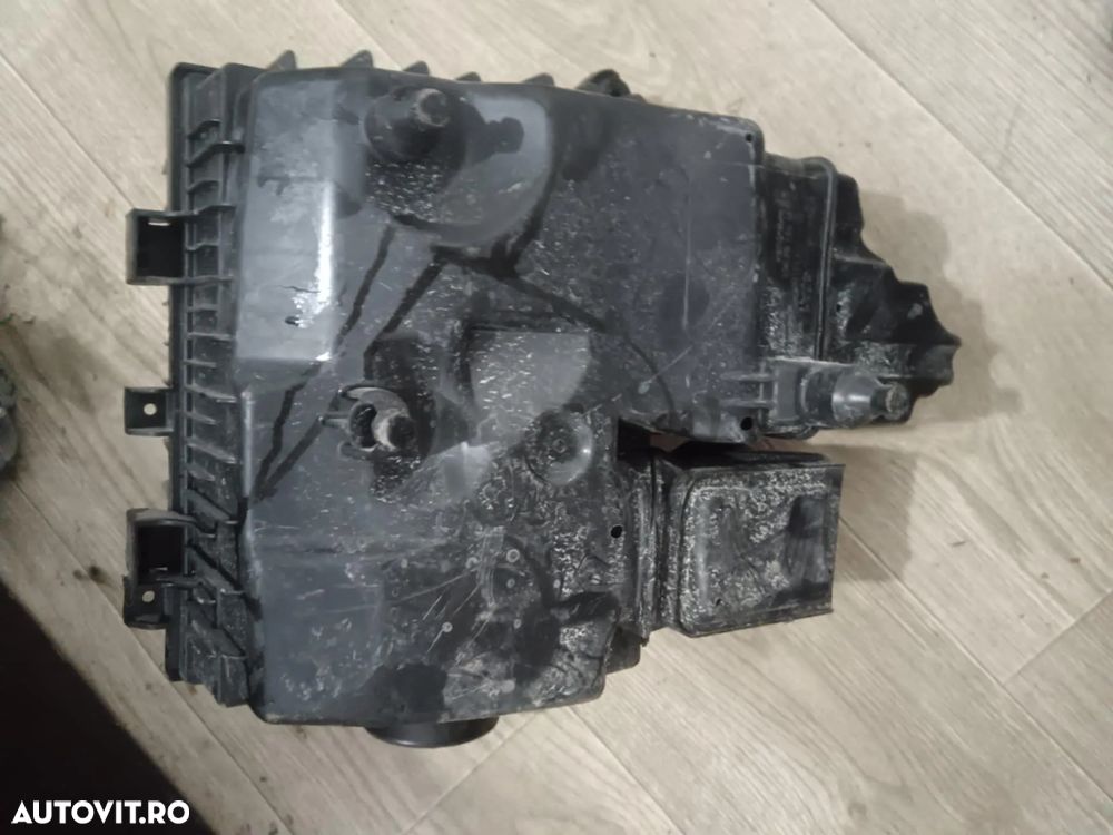 CARCASA FILTRU AER NISSAN NAVARA D23 DUPA 2014 11 731 04 S01 - 2