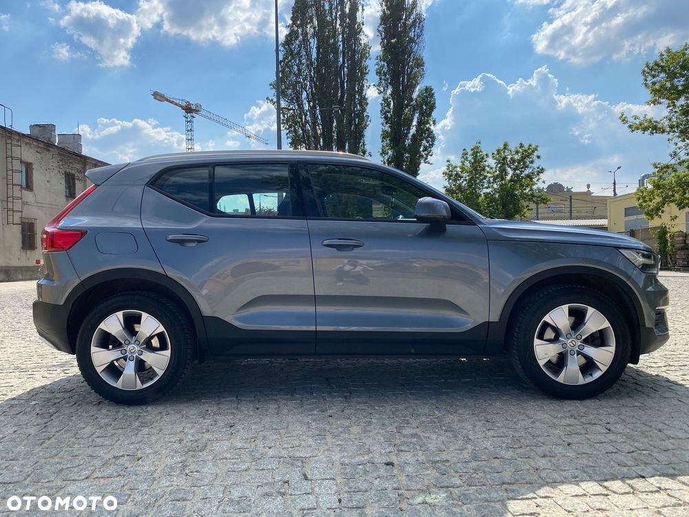 Volvo XC 40 D4 AWD Momentum Pro - 7