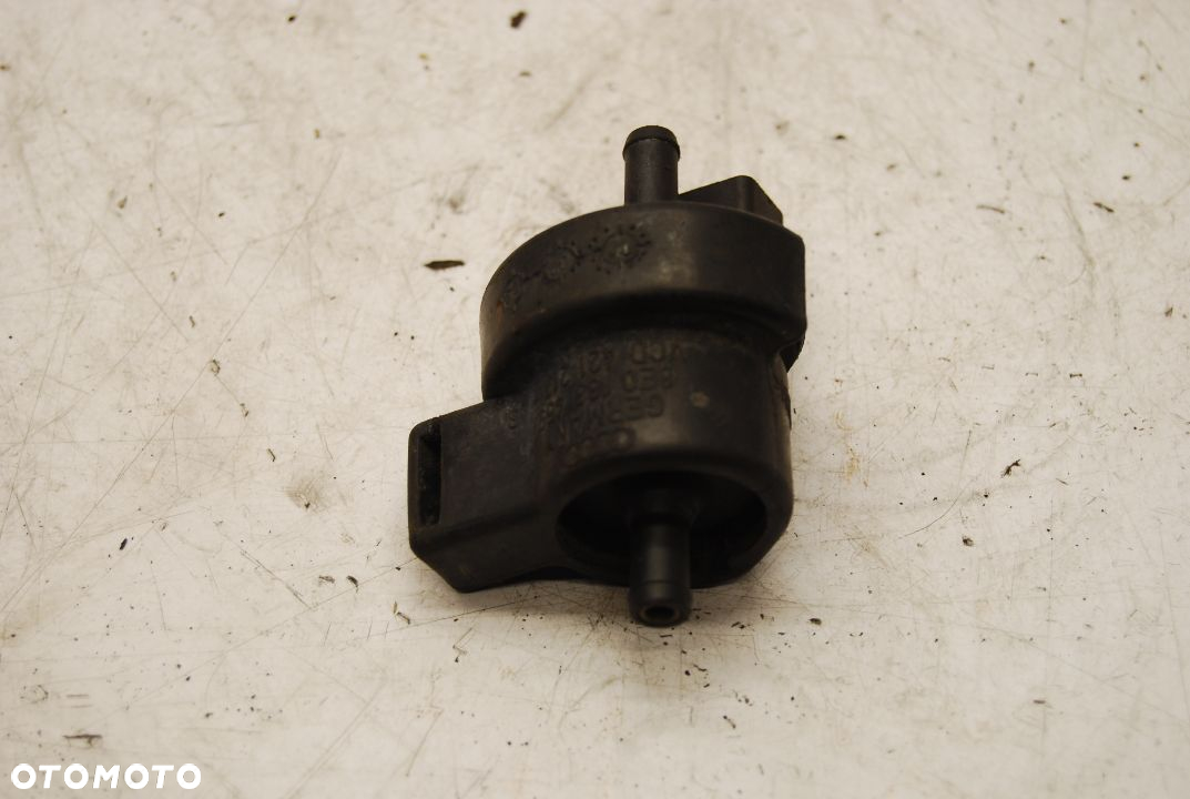 ZAWÓR PODCIŚNIENIA 8E0133459 AUDI A4 B6 2.4 V6 1.8T - 2