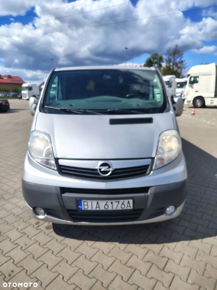 Opel Vivaro - 9