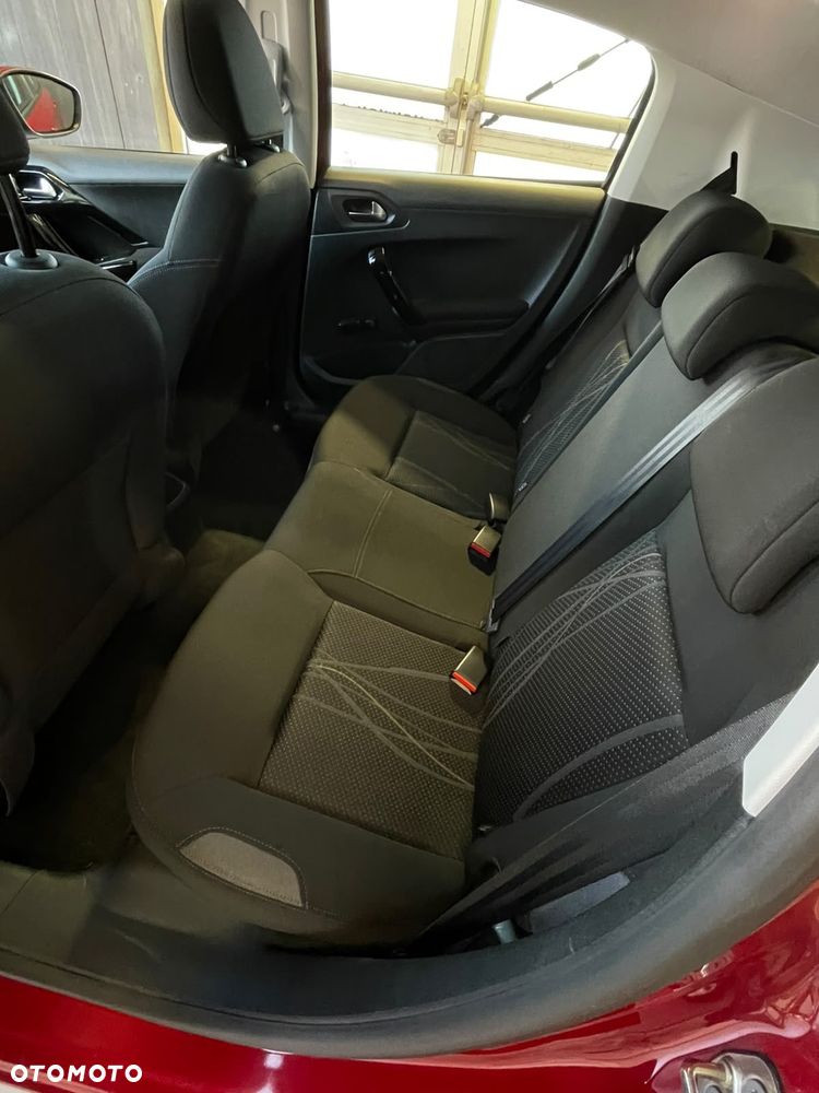 Peugeot 208 95 VTI Allure - 7
