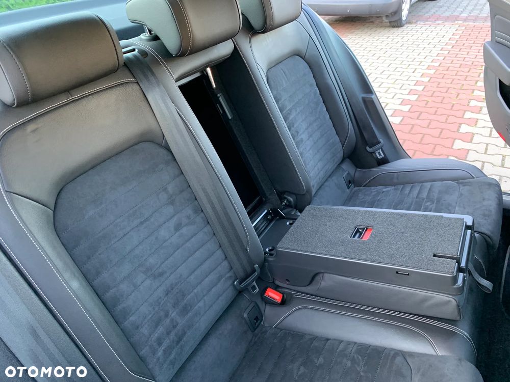 Volkswagen Passat 1.5 TSI EVO Elegance DSG - 19