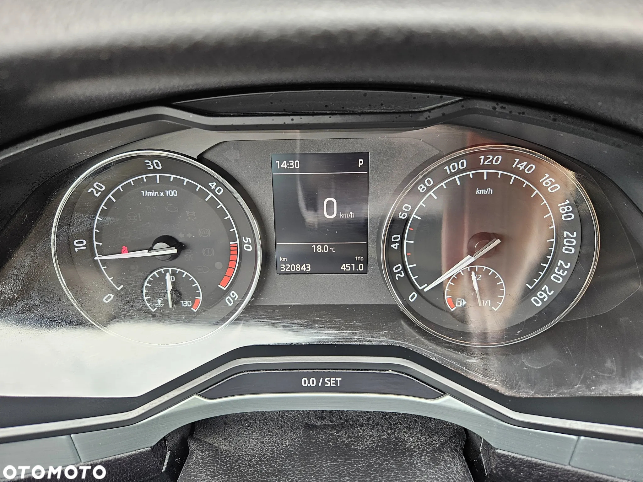 Skoda Superb 2.0 TDI Style DSG - 20