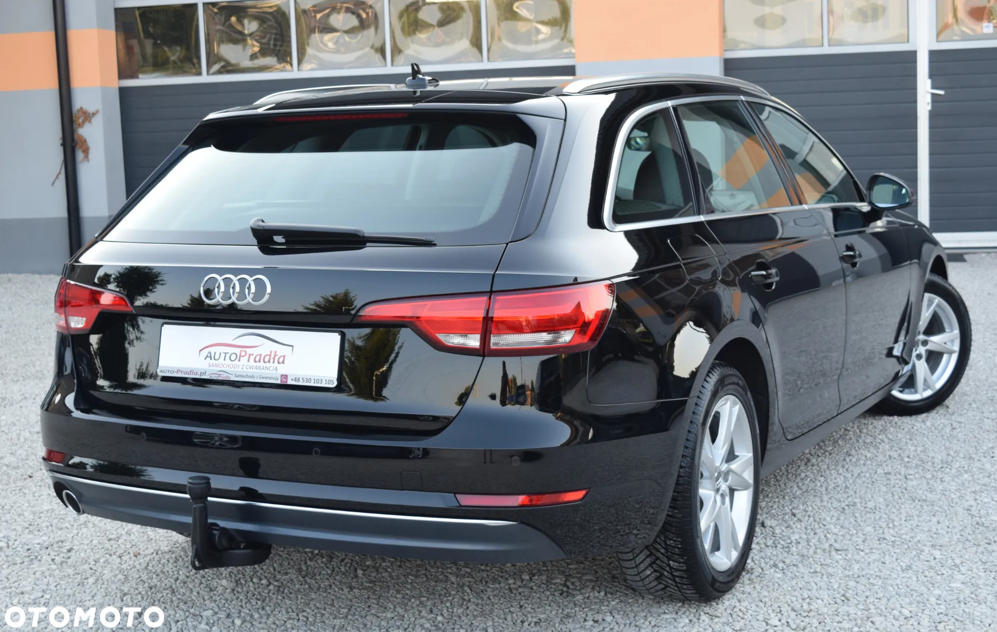 Audi A4 Avant 2.0 TDI Design - 11
