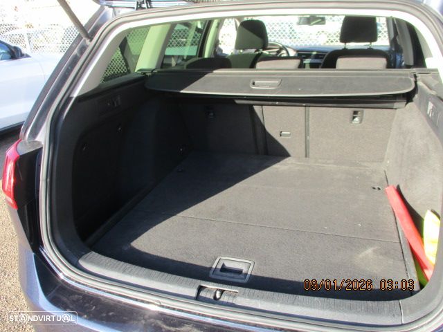 VW Golf 1.6 TDi Confortline - 10