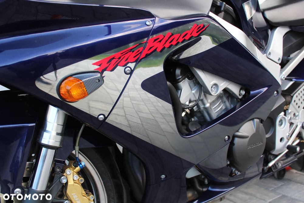 Honda CBR - 11