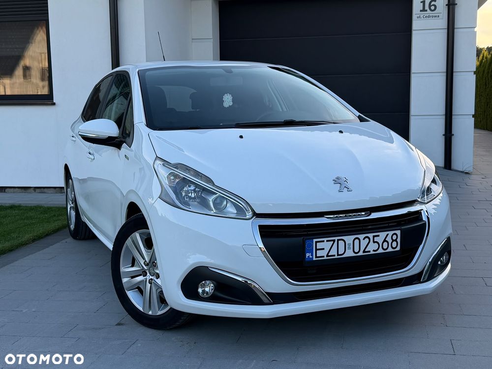 Peugeot 208 1.2 PureTech Style - 1