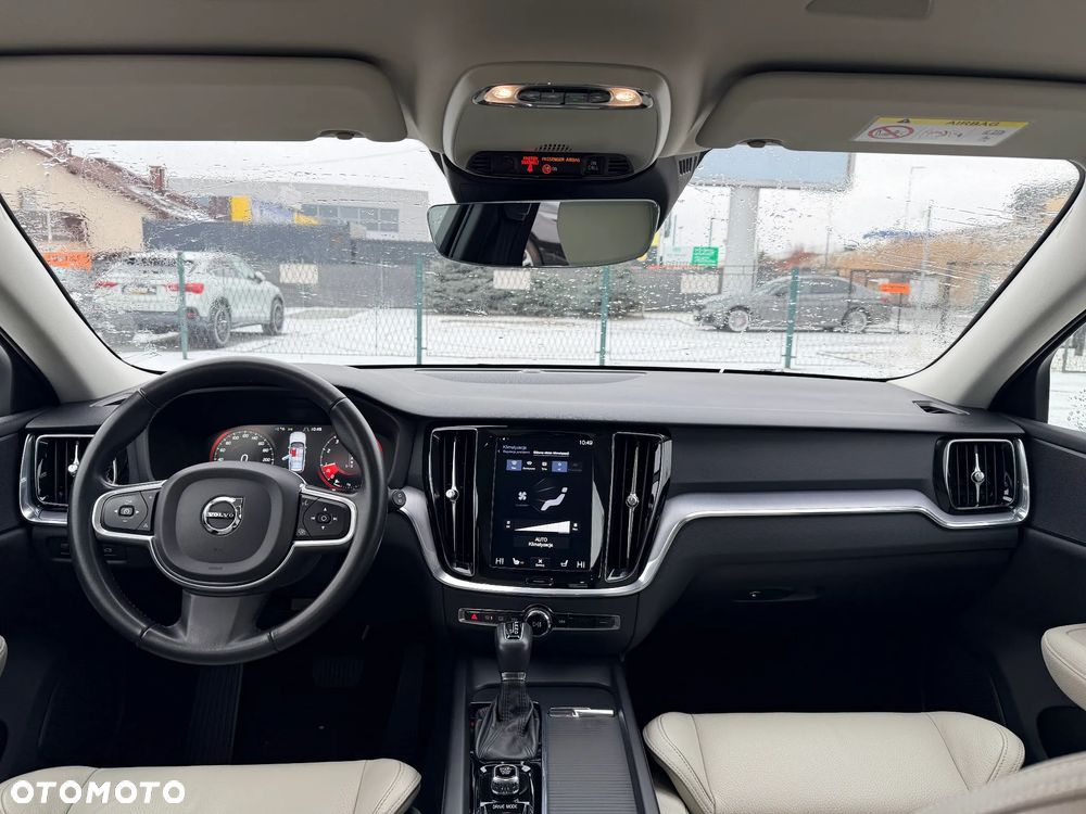 Volvo V60 T4 Inscription - 17