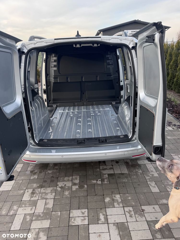 Volkswagen Caddy - 21