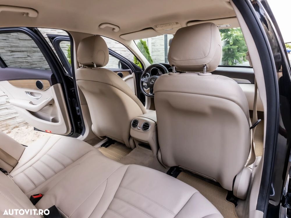 Mercedes-Benz C - 15