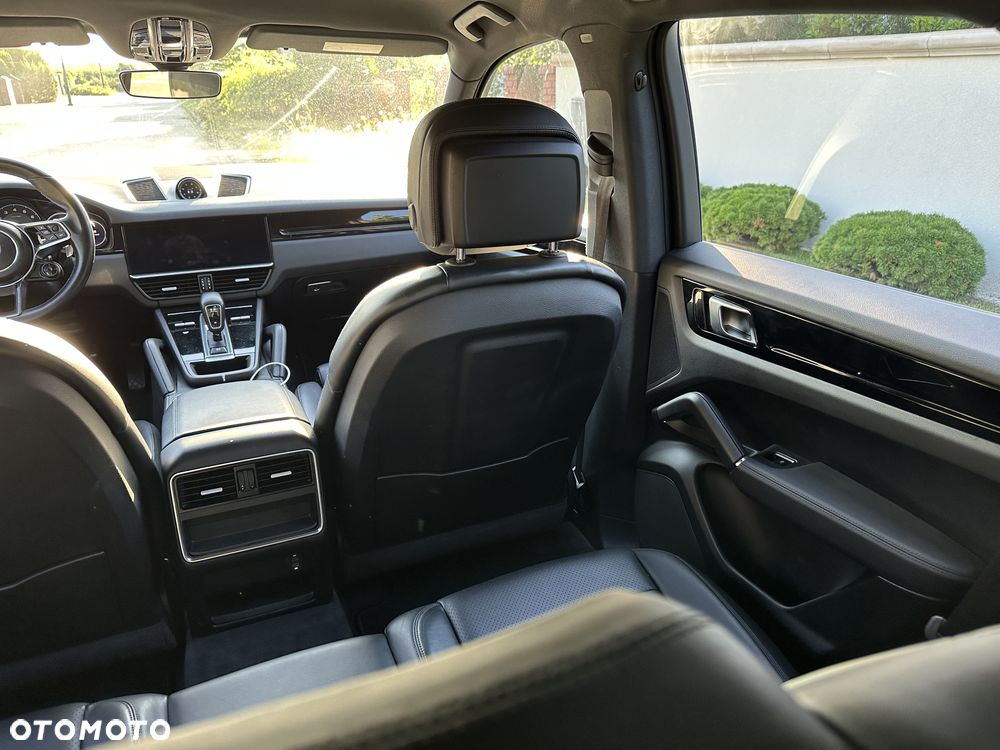 Porsche Cayenne - 20