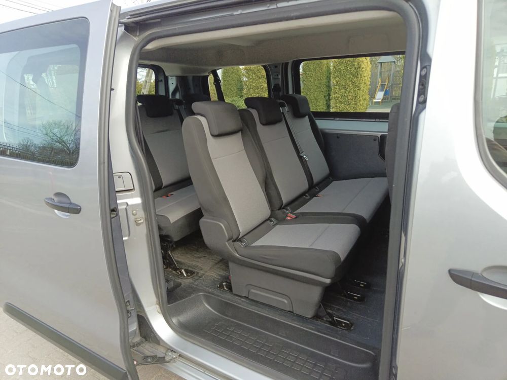 Peugeot Traveller 1.5 BlueHDi Long Business - 8