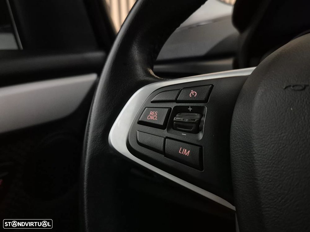 BMW 216 Gran Tourer i 7L Advantage — fotografia 28