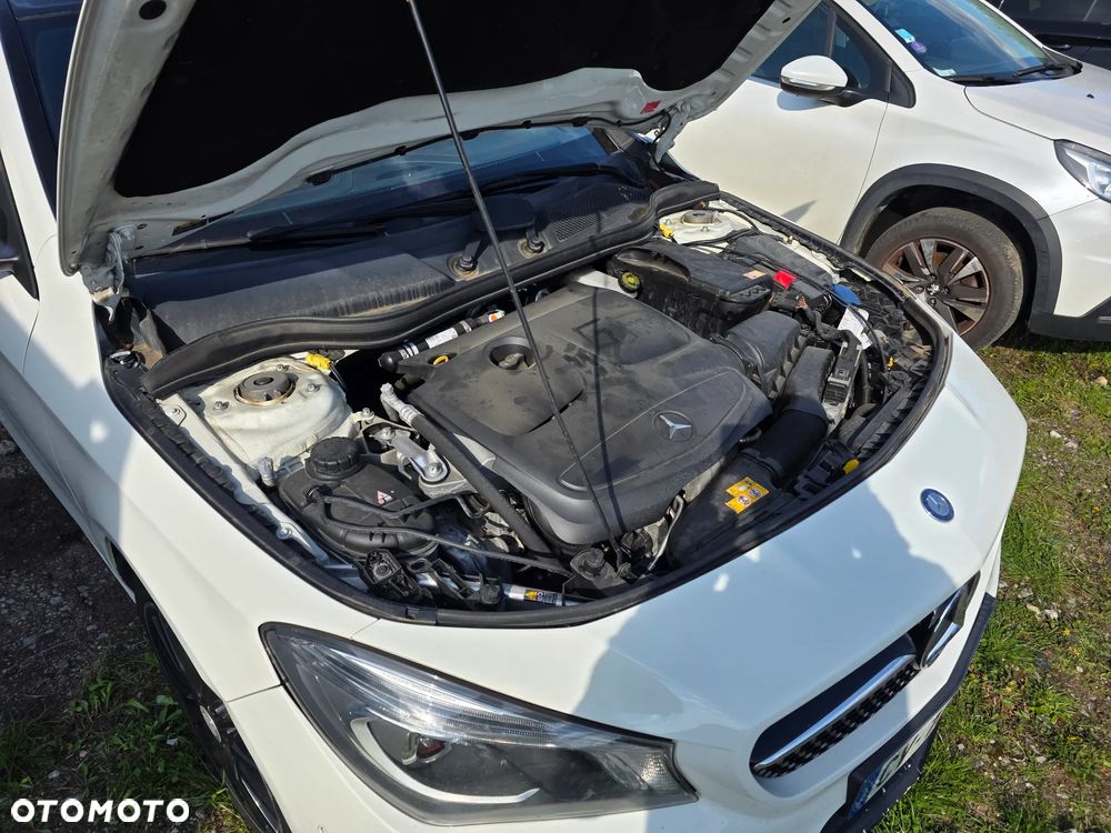 Mercedes-Benz CLA 250 7G-DCT AMG Line - 13