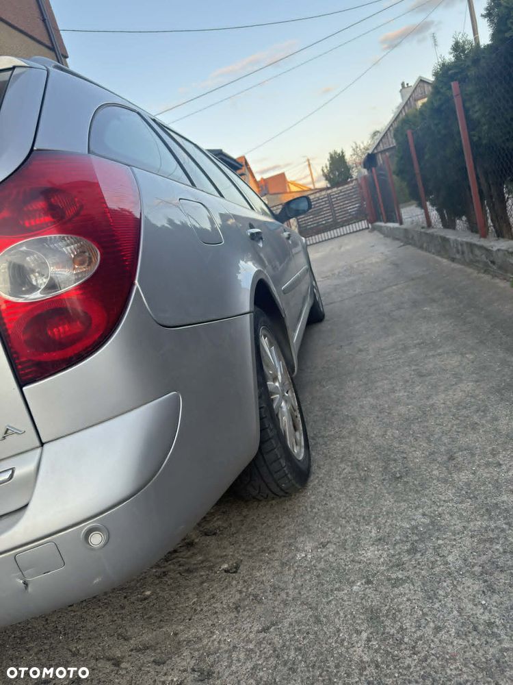 Renault Laguna 2.0 Pack Authentique - 10