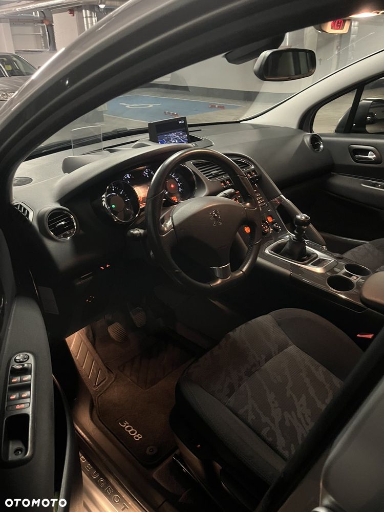 Peugeot 3008 155 THP Allure - 24