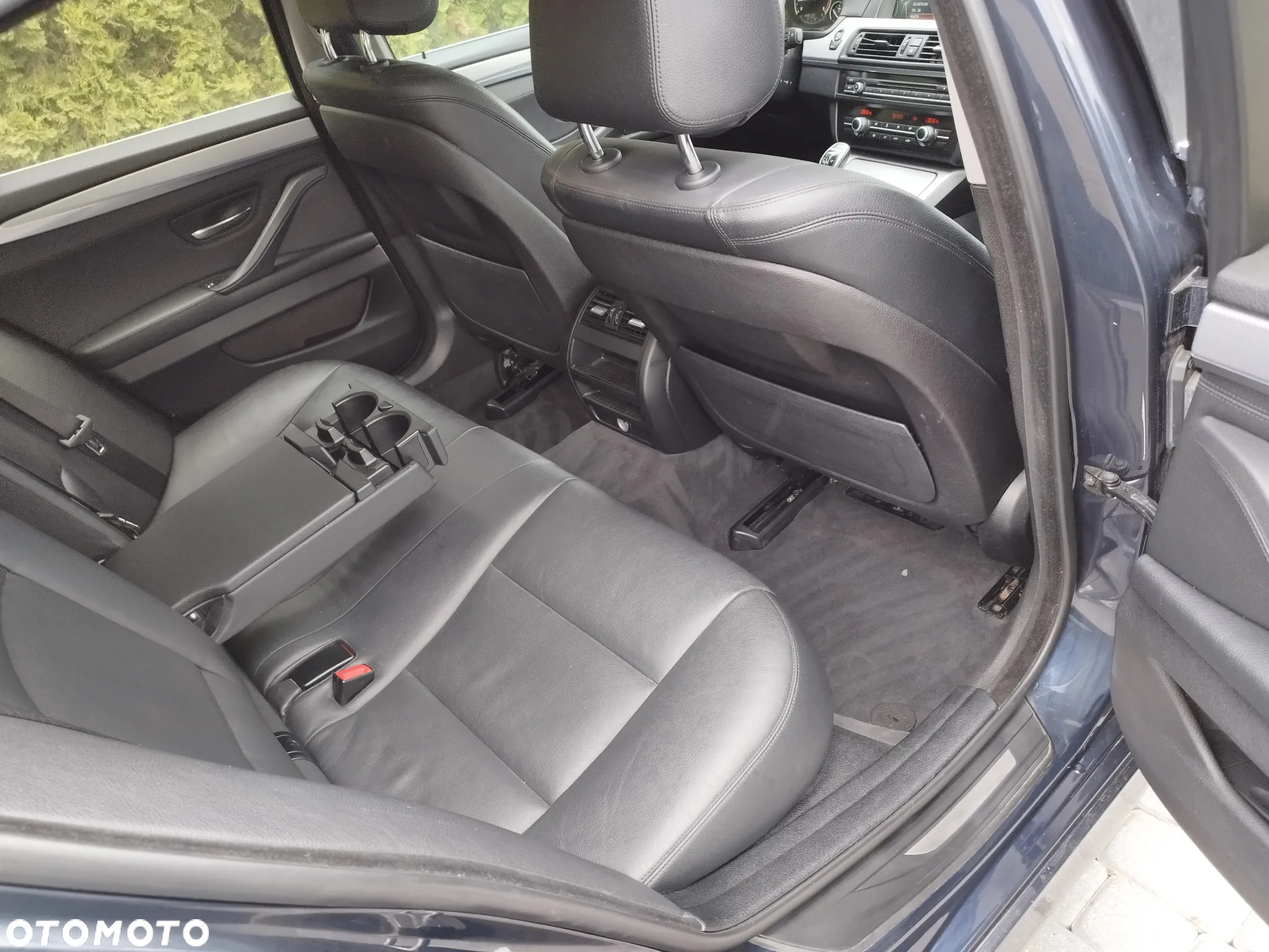 BMW Seria 5 530d xDrive Luxury Line - 13