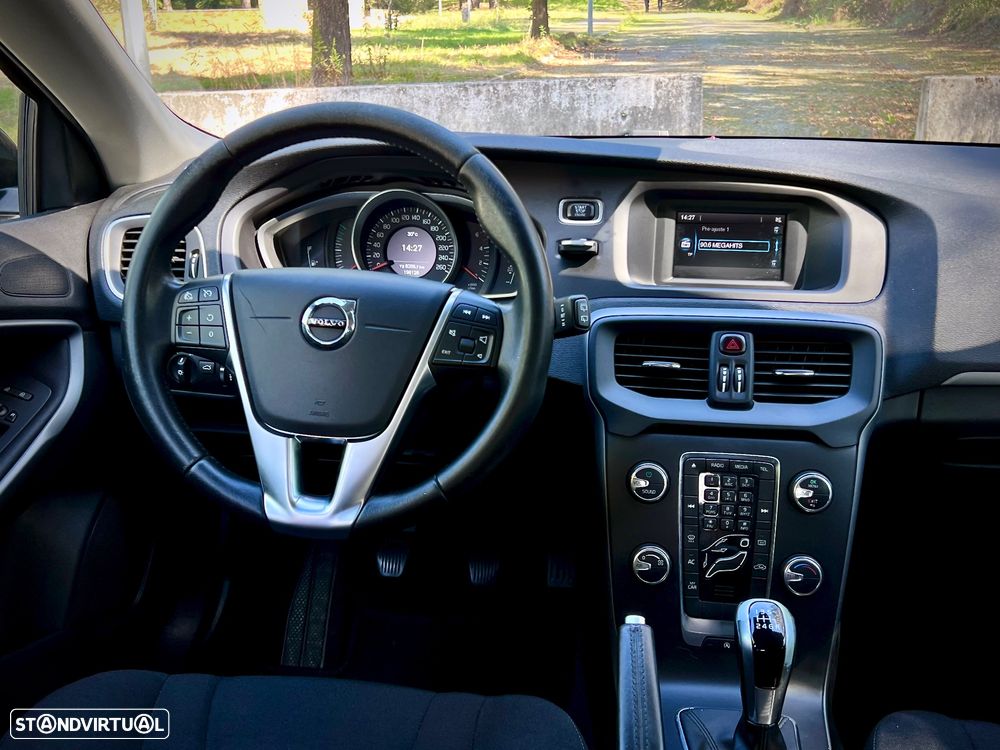 Volvo V40 2.0 D2 Momentum - 10