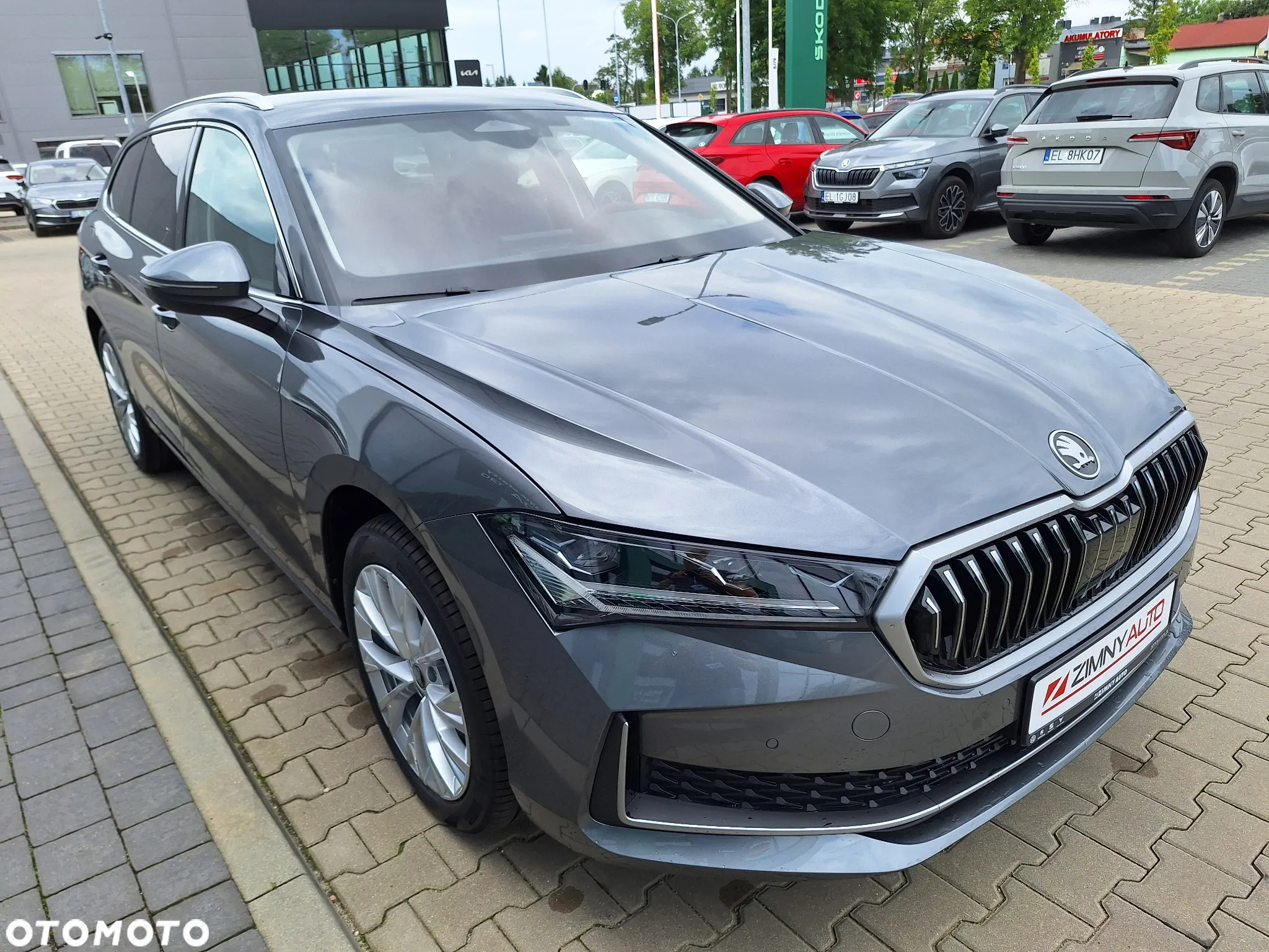Skoda Superb 2.0 TDI SCR Edition 130 DSG - 4