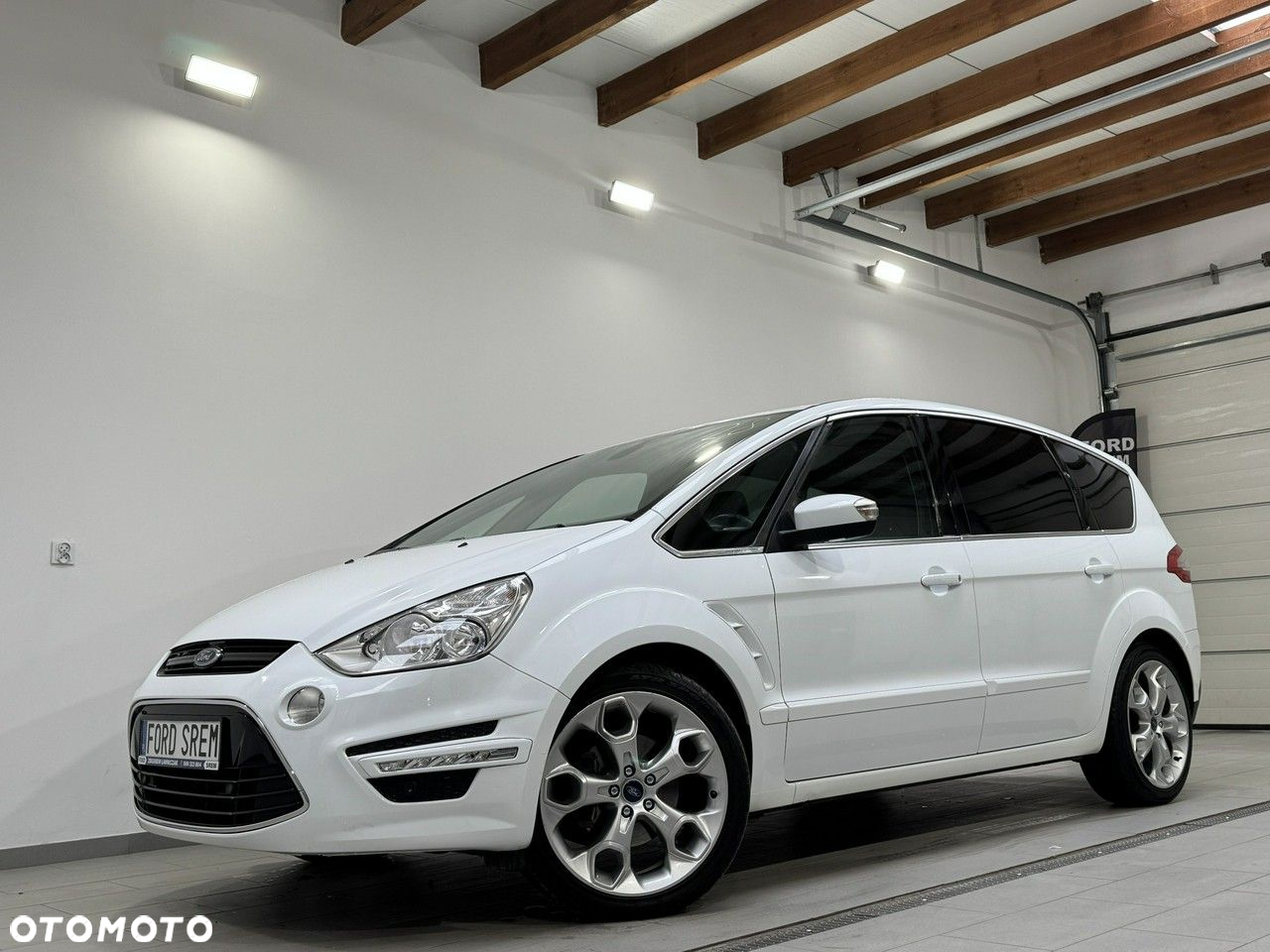 Ford S-Max 2.0 TDCi DPF Titanium - 12