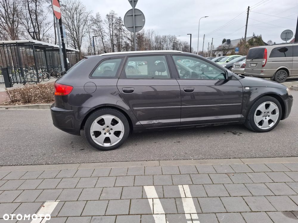 Audi A3 Sportback 2.0 TDI Ambition - 4