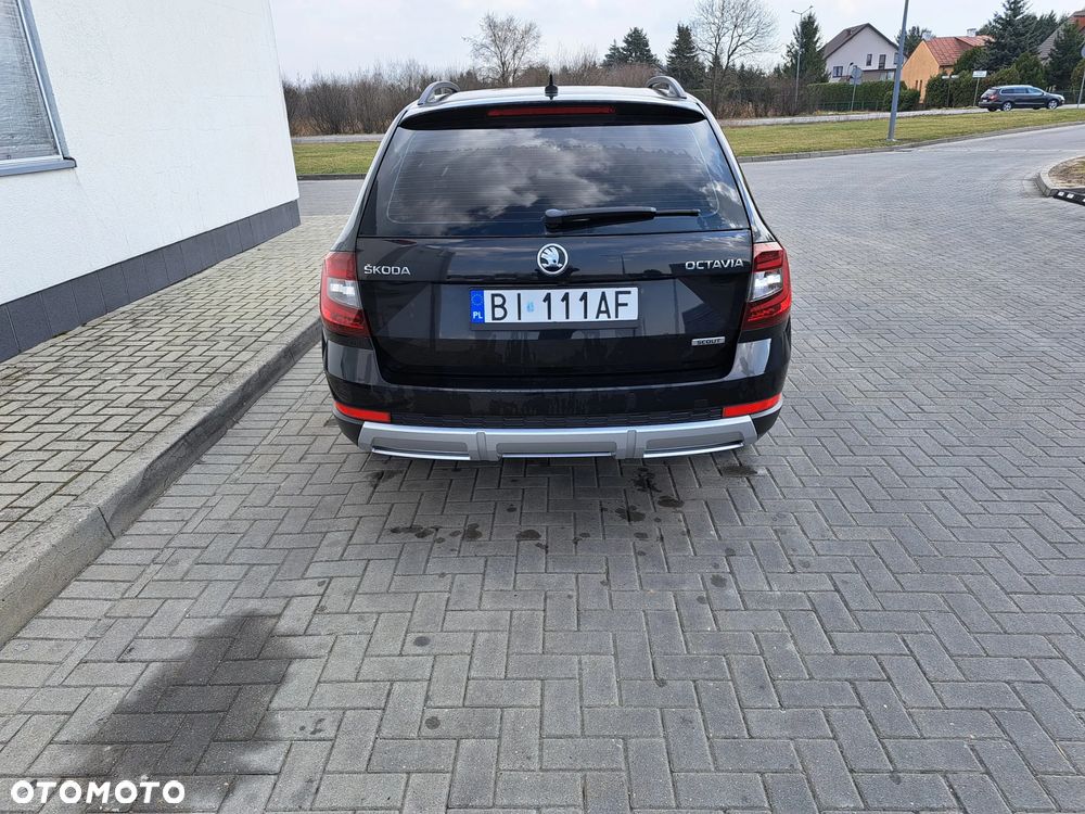 Skoda Octavia Scout 2.0 TDI 4x4 DSG - 4