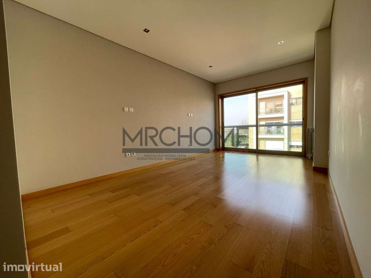 Excelente apartamento T3 – Nogueira Braga - Grande imagem: 4/22