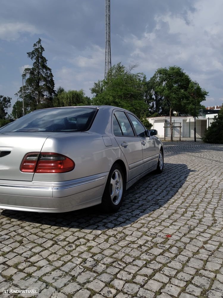 Mercedes-Benz E 200 Kompressor Classic - 5