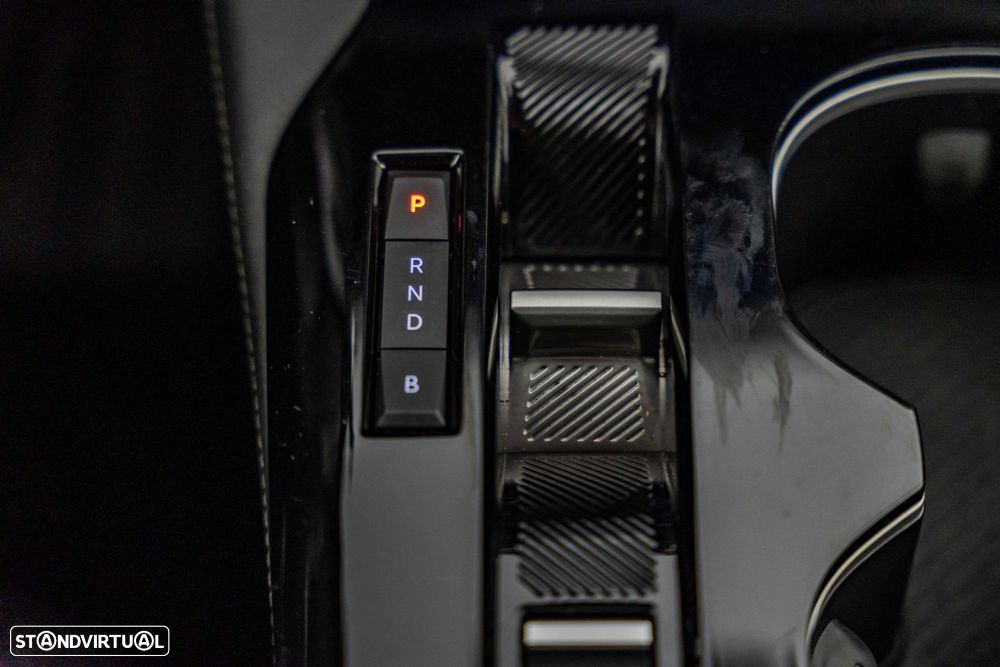 Citroën C5 X 1.6 Hybrid Plus e-EAT8 - 32