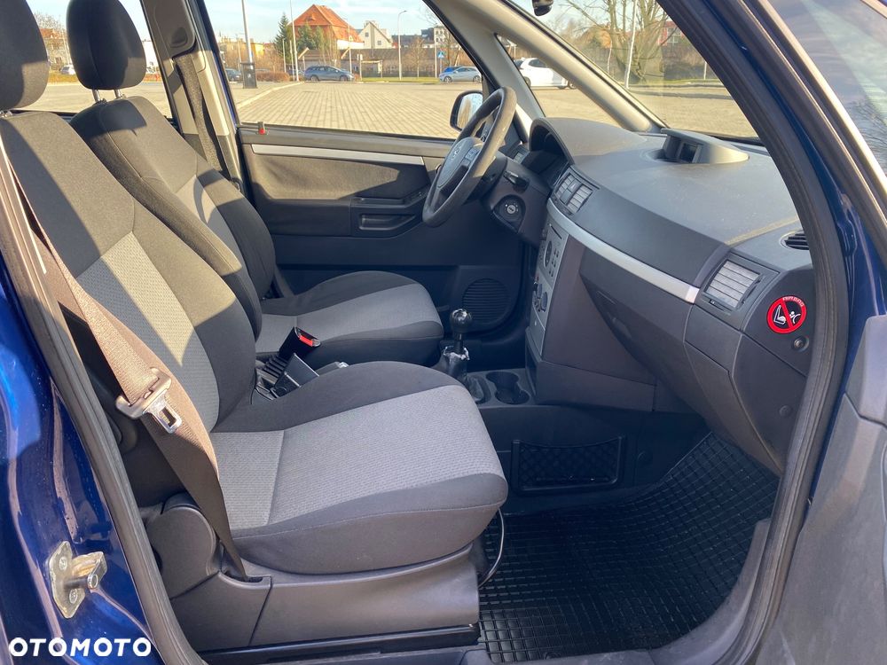 Opel Meriva 1.6 (Essentia) - 10