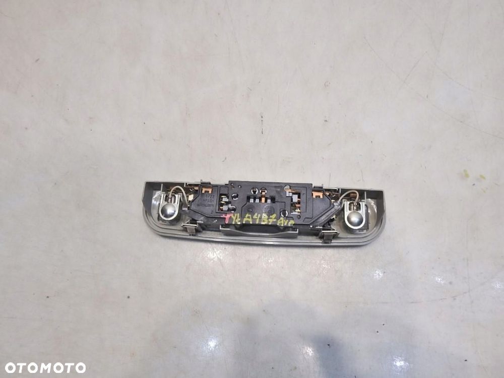 LAMPKA OŚWIETLENIE WNĘTRZA TYŁ AUDI A4 B7 AVANT 8E0947111 - 3