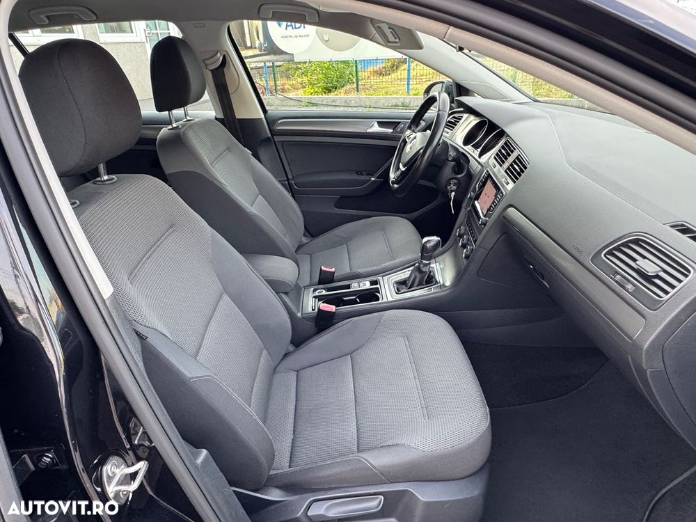 Volkswagen Golf 2.0 BlueTDI DSG Comfortline - 36