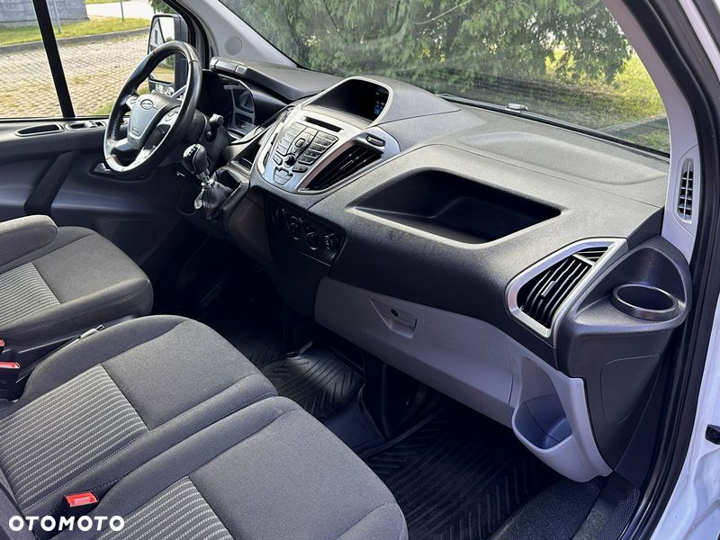 Ford Transit Custom - 11