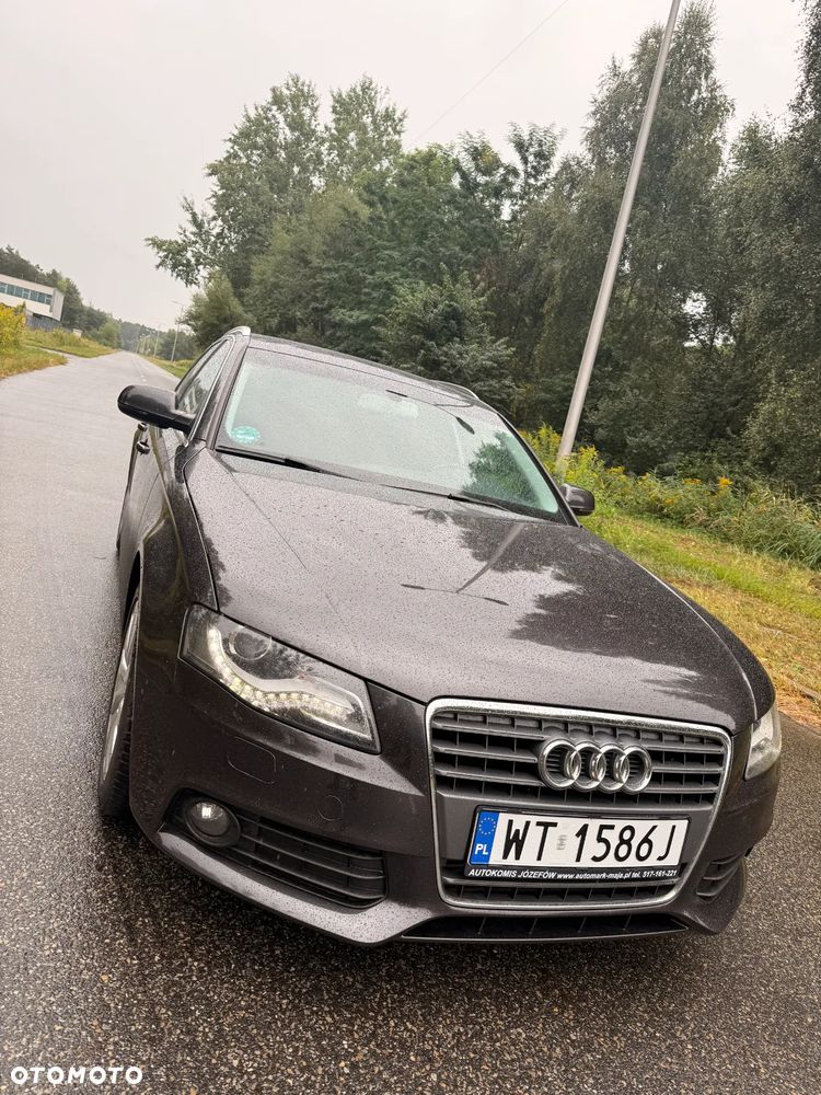 Audi A4 Avant 2.0 TFSI Attraction - 1